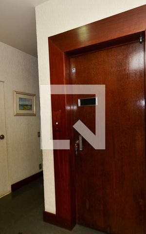 Apartamento à venda com 560m², 5 quartos e 3 vagas Apartamento à venda com 560m², 5 quartos e 3 vagasElevador