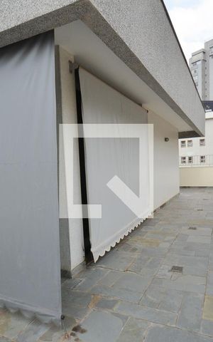 Apartamento à venda com 560m², 5 quartos e 3 vagas Apartamento à venda com 560m², 5 quartos e 3 vagasArea lateral