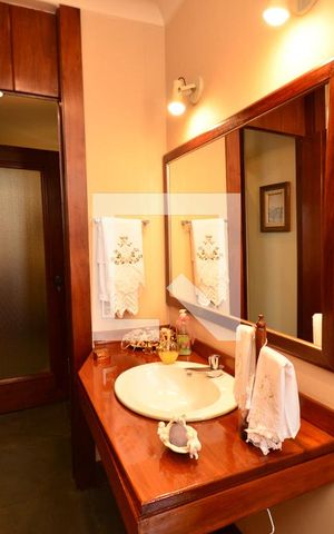 Apartamento à venda com 560m², 5 quartos e 3 vagas Apartamento à venda com 560m², 5 quartos e 3 vagasLavabo