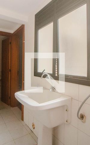 Apartamento à venda com 174m², 2 quartos e 2 vagas Apartamento à venda com 174m², 2 quartos e 2 vagasÁrea de Serviço