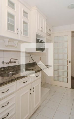 Apartamento à venda com 174m², 2 quartos e 2 vagas Apartamento à venda com 174m², 2 quartos e 2 vagasCozinha