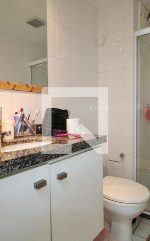 Apartamento para alugar com 90m², 3 quartos e 2 vagas Apartamento para alugar com 90m², 3 quartos e 2 vagasBanheiro Social
