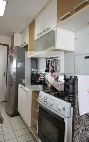 Apartamento para alugar com 90m², 3 quartos e 2 vagas Apartamento para alugar com 90m², 3 quartos e 2 vagasCozinha e Área de Serviço