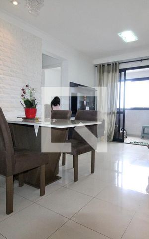 Apartamento para alugar com 90m², 3 quartos e 2 vagas Apartamento para alugar com 90m², 3 quartos e 2 vagasSala