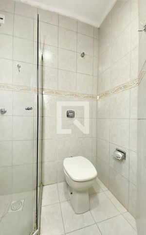 Casa à venda com 215m², 3 quartos e 2 vagasBanheiro 2
