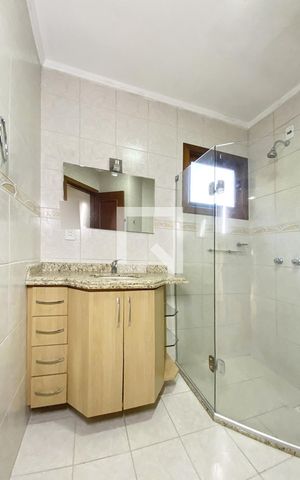 Casa à venda com 215m², 3 quartos e 2 vagasBanheiro 2