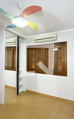 Casa à venda com 215m², 3 quartos e 2 vagasQuarto 2