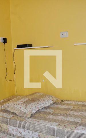Casa para alugar com 78m², 2 quartos e 1 vagaQuarto 02