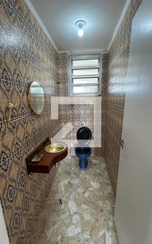 Apartamento à venda com 200m², 3 quartos e 2 vagas Apartamento à venda com 200m², 3 quartos e 2 vagasLavabo
