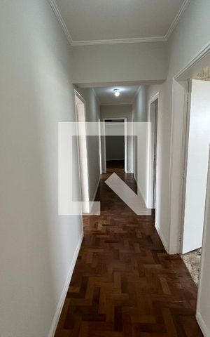 Apartamento à venda com 200m², 3 quartos e 2 vagas Apartamento à venda com 200m², 3 quartos e 2 vagasCorredor