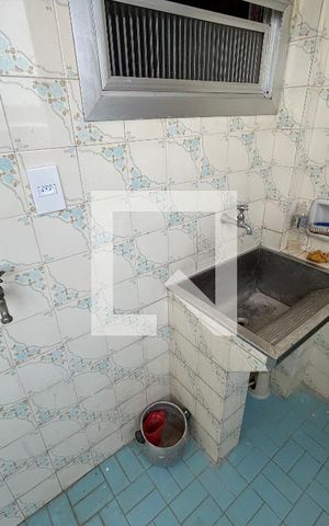 Apartamento à venda com 200m², 3 quartos e 2 vagas Apartamento à venda com 200m², 3 quartos e 2 vagasLavanderia