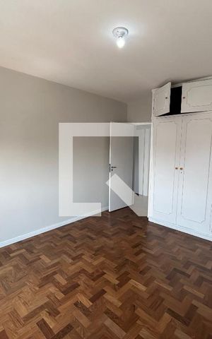 Apartamento à venda com 200m², 3 quartos e 2 vagas Apartamento à venda com 200m², 3 quartos e 2 vagasQuarto 2