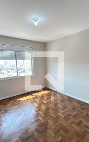 Apartamento à venda com 200m², 3 quartos e 2 vagas Apartamento à venda com 200m², 3 quartos e 2 vagasSuite 1