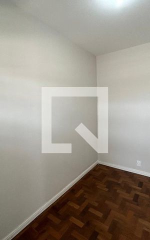 Apartamento à venda com 200m², 3 quartos e 2 vagas Apartamento à venda com 200m², 3 quartos e 2 vagasQuarto 3