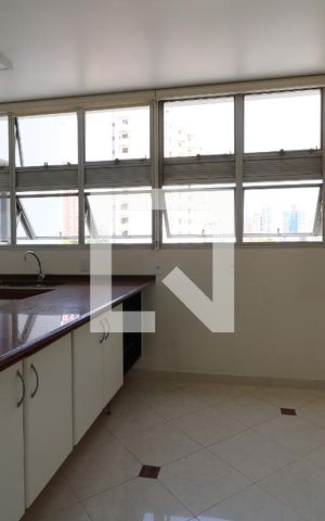 Apartamento à venda com 205m², 3 quartos e 2 vagasCozinha