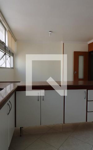 Apartamento à venda com 205m², 3 quartos e 2 vagasCozinha