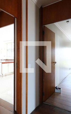 Apartamento à venda com 205m², 3 quartos e 2 vagasCorredor