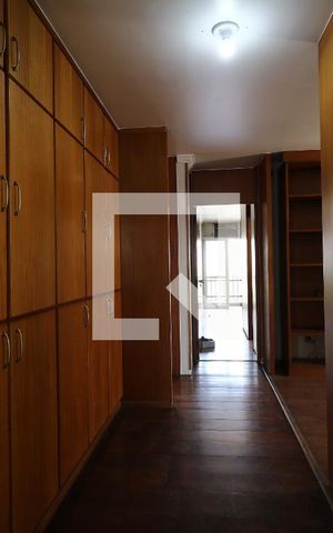 Apartamento à venda com 205m², 3 quartos e 2 vagasCorredor