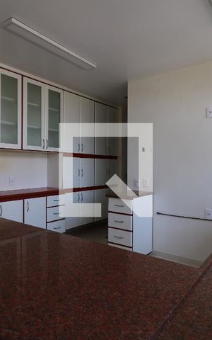 Apartamento à venda com 205m², 3 quartos e 2 vagasCozinha