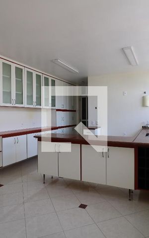 Apartamento à venda com 205m², 3 quartos e 2 vagasCozinha
