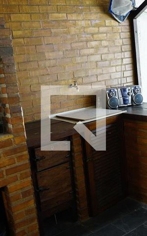 Casa à venda com 450m², 5 quartos e 4 vagasArea Churrasqueira