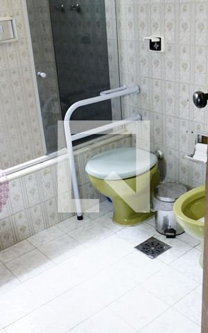 Casa à venda com 450m², 5 quartos e 4 vagasBanheiro Social