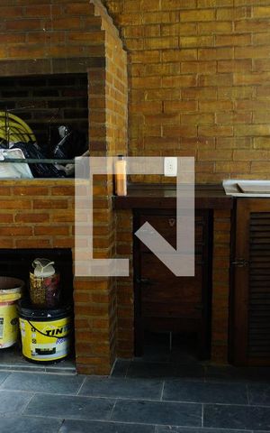 Casa à venda com 450m², 5 quartos e 4 vagasArea Churrasqueira