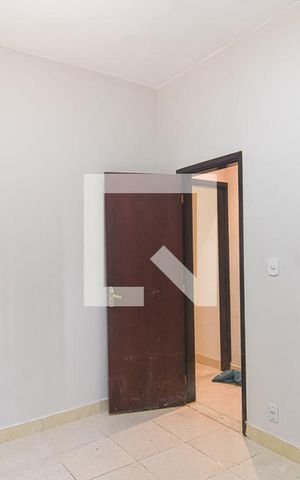 Casa à venda com 180m², 3 quartos e sem vaga Casa à venda com 180m², 3 quartos e sem vagaQuarto 2