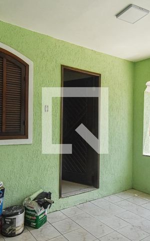 Casa à venda com 180m², 3 quartos e sem vaga Casa à venda com 180m², 3 quartos e sem vagaChurrasqueira