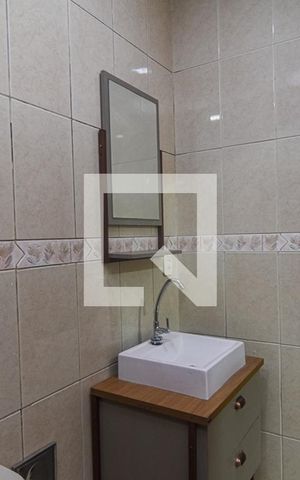 Casa à venda com 180m², 3 quartos e sem vaga Casa à venda com 180m², 3 quartos e sem vagaBanheiro