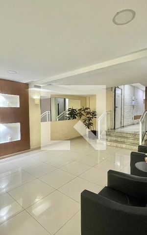 Apartamento à venda com 80m², 2 quartos e 1 vaga Apartamento à venda com 80m², 2 quartos e 1 vagaHall