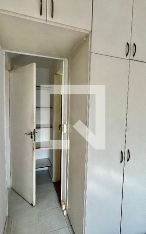 Apartamento à venda com 80m², 2 quartos e 1 vaga Apartamento à venda com 80m², 2 quartos e 1 vagaSuíte