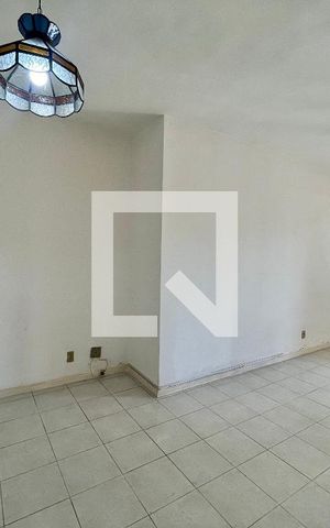 Apartamento à venda com 80m², 2 quartos e 1 vaga Apartamento à venda com 80m², 2 quartos e 1 vagaSala