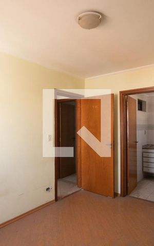 Apartamento à venda com 57m², 2 quartos e 2 vagasQuarto 2