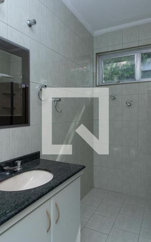 Casa à venda com 540m², 6 quartos e 4 vagas Casa à venda com 540m², 6 quartos e 4 vagasBanheiro Social