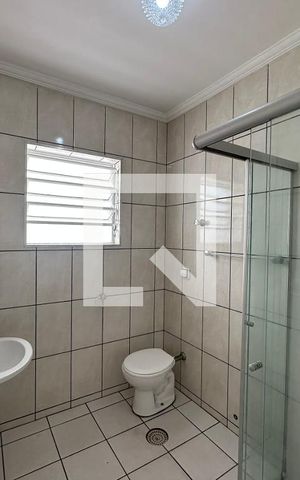 Casa à venda com 140m², 3 quartos e 4 vagasBanheiro