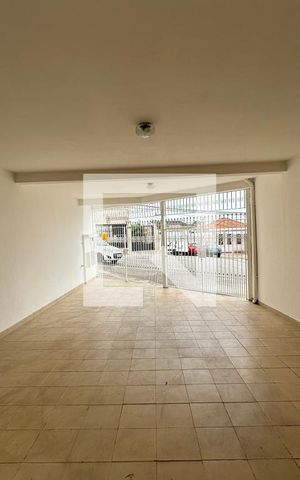 Casa à venda com 140m², 3 quartos e 4 vagasGaragem