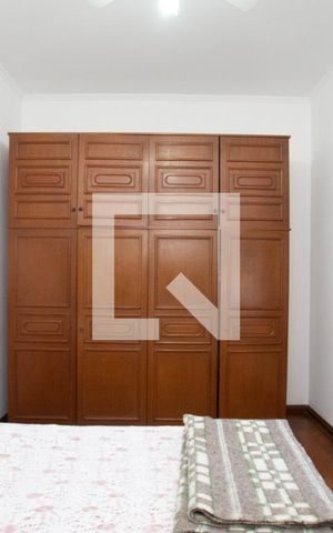 Casa à venda com 300m², 3 quartos e 5 vagas Casa à venda com 300m², 3 quartos e 5 vagasQuarto 1