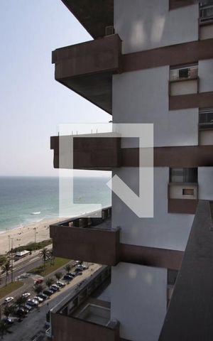 Apartamento à venda com 310m², 4 quartos e 3 vagas Apartamento à venda com 310m², 4 quartos e 3 vagasVista