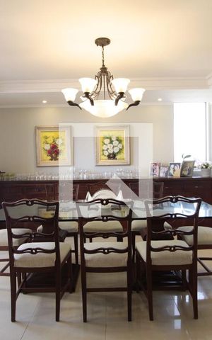Apartamento à venda com 310m², 4 quartos e 3 vagasSala