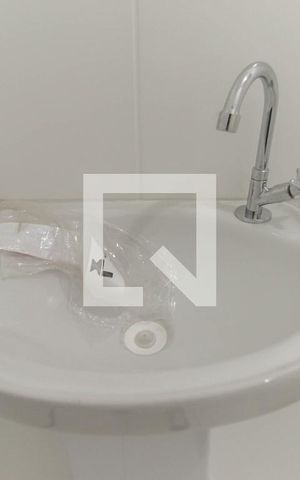 Apartamento para alugar com 30m², 2 quartos e sem vaga Apartamento para alugar com 30m², 2 quartos e sem vagaBanheiro