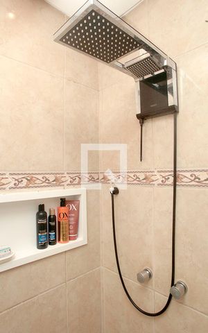 Apartamento à venda com 87m², 2 quartos e sem vagaBanheiro