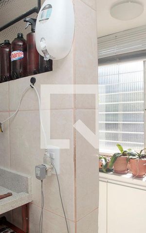 Apartamento à venda com 87m², 2 quartos e sem vagaCozinha + Área de Serviço