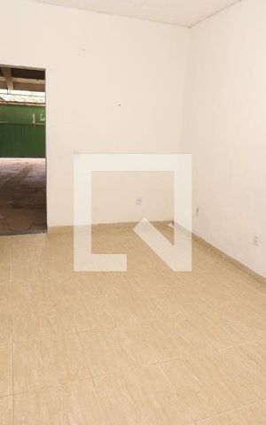 Casa para alugar com 45m², 2 quartos e 1 vagaSala 