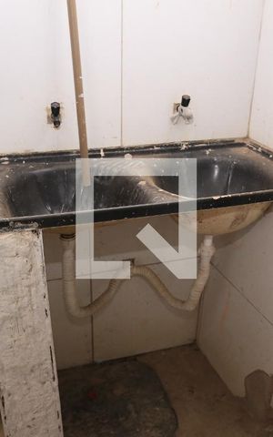 Casa para alugar com 45m², 2 quartos e 1 vagaÁrea de Serviço