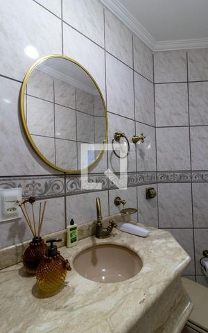 Casa à venda com 257m², 5 quartos e 4 vagasLavabo