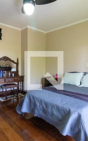 Casa à venda com 257m², 5 quartos e 4 vagasQuarto 1