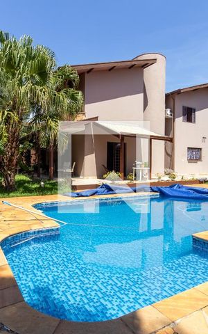 Casa à venda com 257m², 5 quartos e 4 vagasÁrea comum