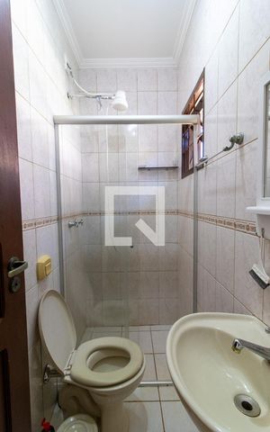 Casa à venda com 257m², 5 quartos e 4 vagasQuarto de Serviço