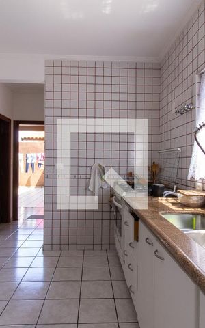 Casa à venda com 257m², 5 quartos e 4 vagasCozinha